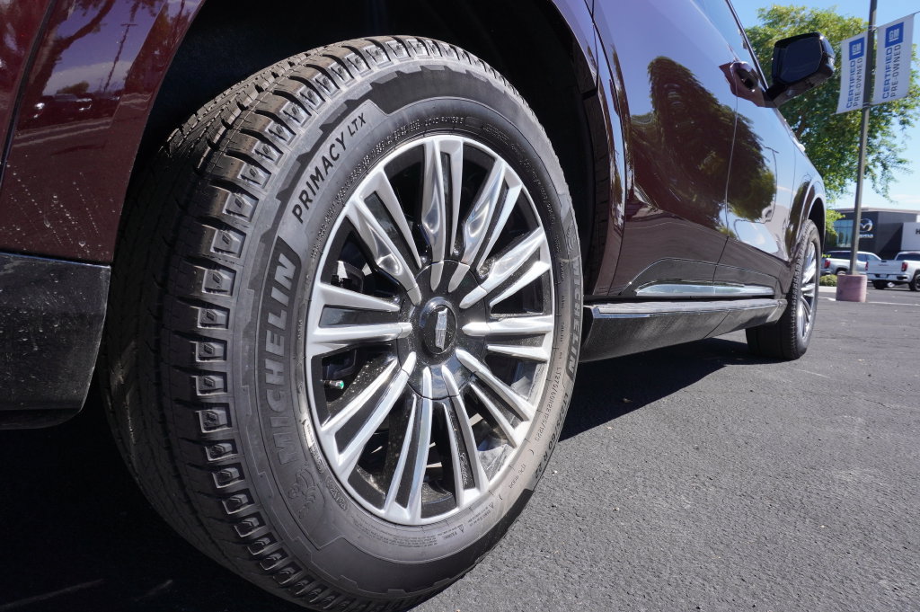 2026 Cadillac Escalade IQL Luxury - Photo 8