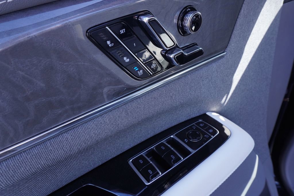 2026 Cadillac Escalade IQ Luxury - Photo 15