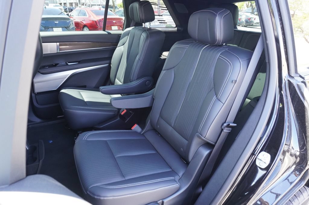 2026 Cadillac VISTIQ Luxury - Photo 9