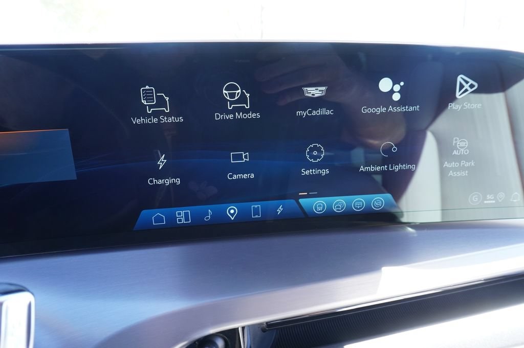 2026 Cadillac VISTIQ Luxury - Photo 23