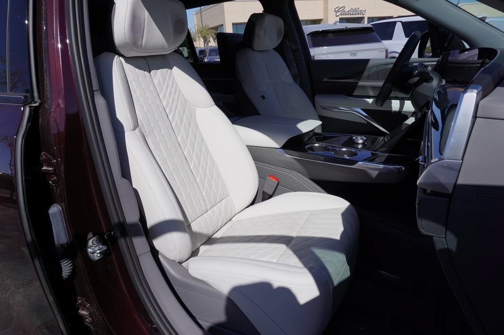 2026 Cadillac Escalade IQ Luxury - Photo 14