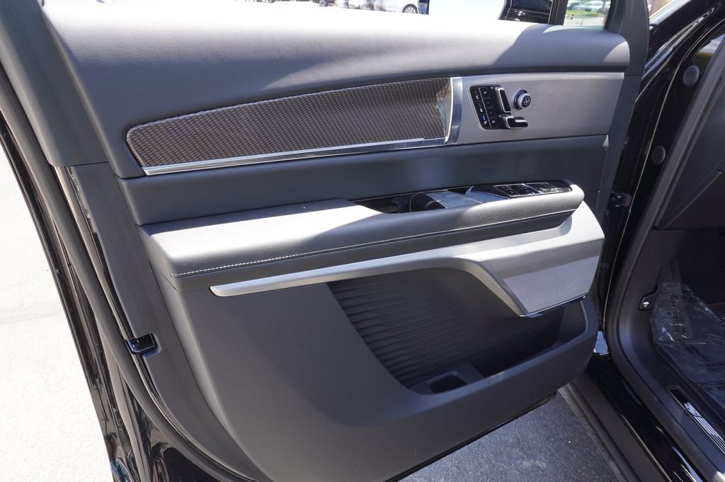 2026 Cadillac VISTIQ Luxury - Photo 16