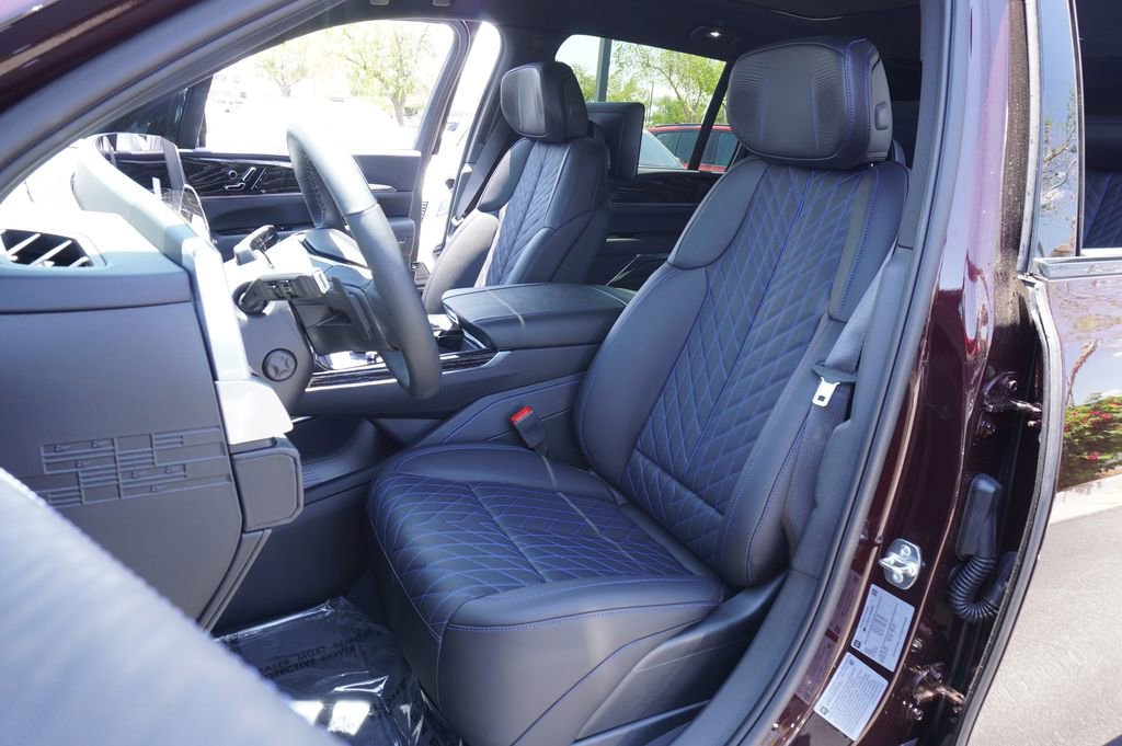 2026 Cadillac Escalade IQ Luxury - Photo 14