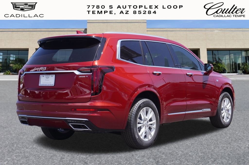 2025 Cadillac XT6 Luxury photo 3