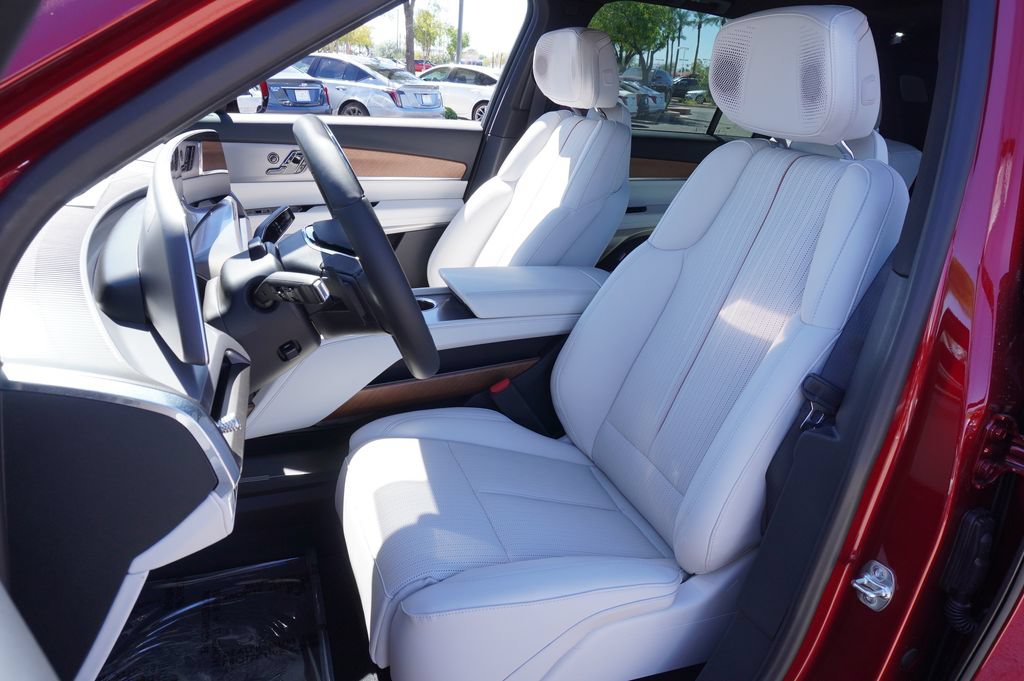 2026 Cadillac VISTIQ Luxury - Photo 17