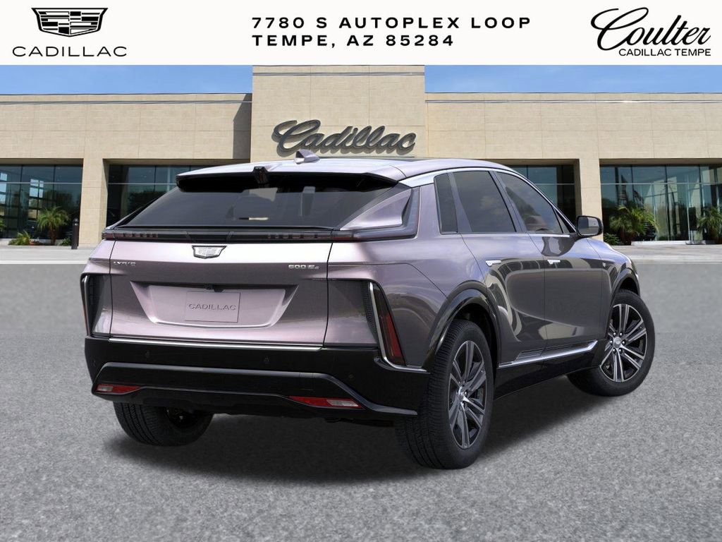 2025 Cadillac Lyriq Luxury photo 3
