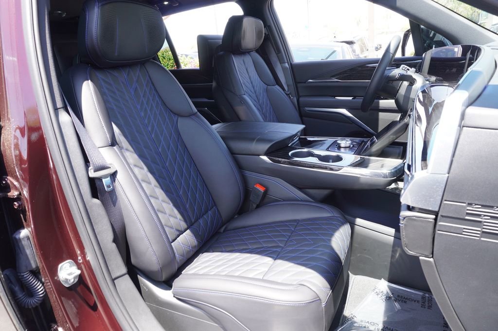 2026 Cadillac Escalade IQ Luxury - Photo 13