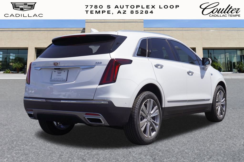 2025 Cadillac XT5 Premium Luxury photo 3