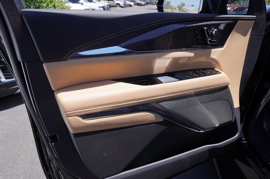2025 Cadillac Escalade IQ Luxury 2 - Photo 16