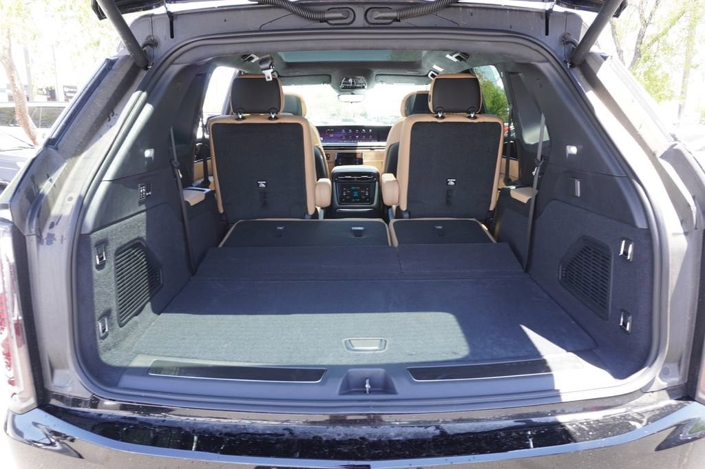 2025 Cadillac Escalade IQ Luxury 2 - Photo 8