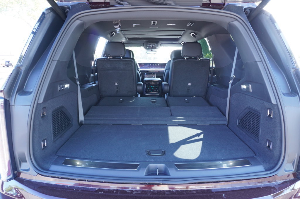 2026 Cadillac Escalade IQL Luxury - Photo 9