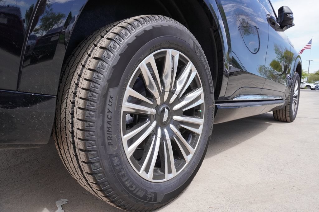 2026 Cadillac Escalade IQL Luxury - Photo 8