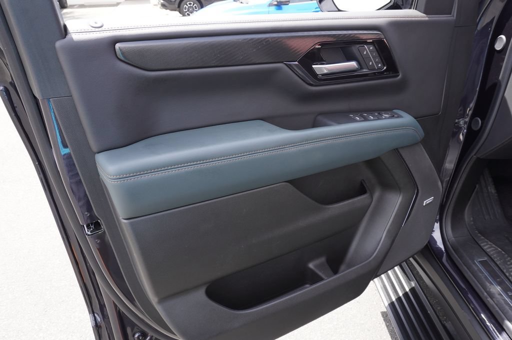 2026 GMC Yukon AT4 - Photo 16