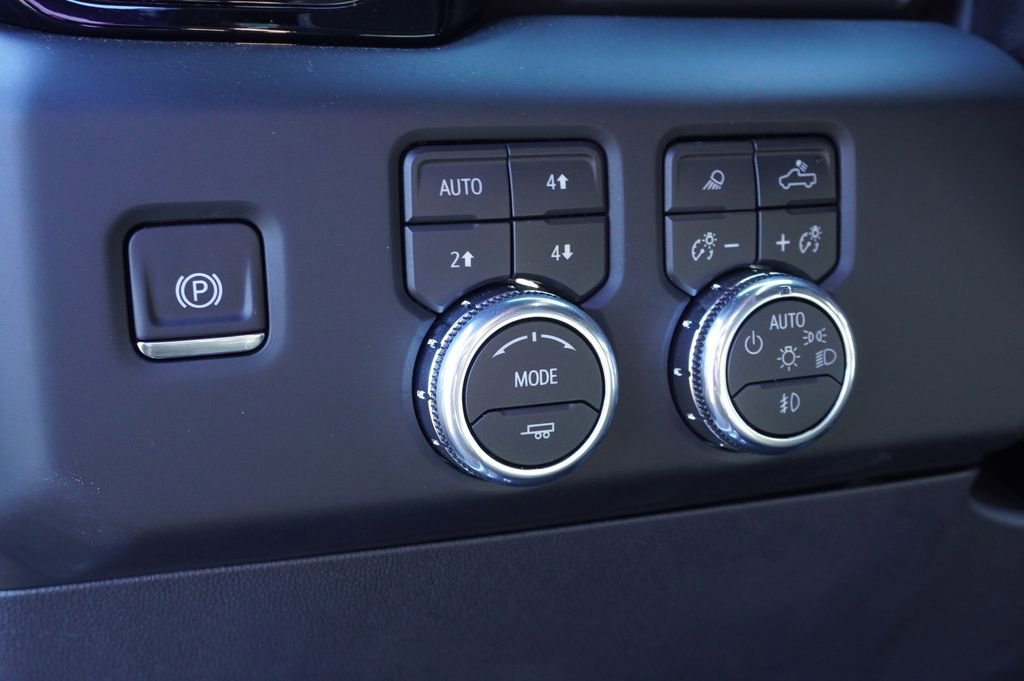 2026 GMC Sierra 1500 AT4X - Photo 19