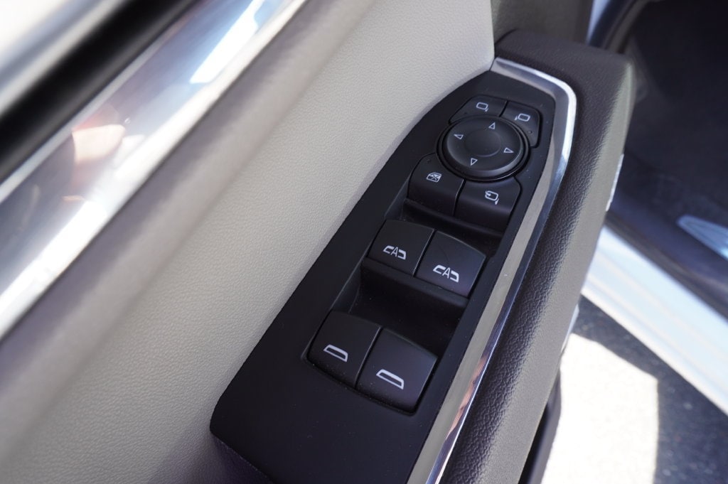 2024 GMC Sierra 1500 SLT - Photo 20
