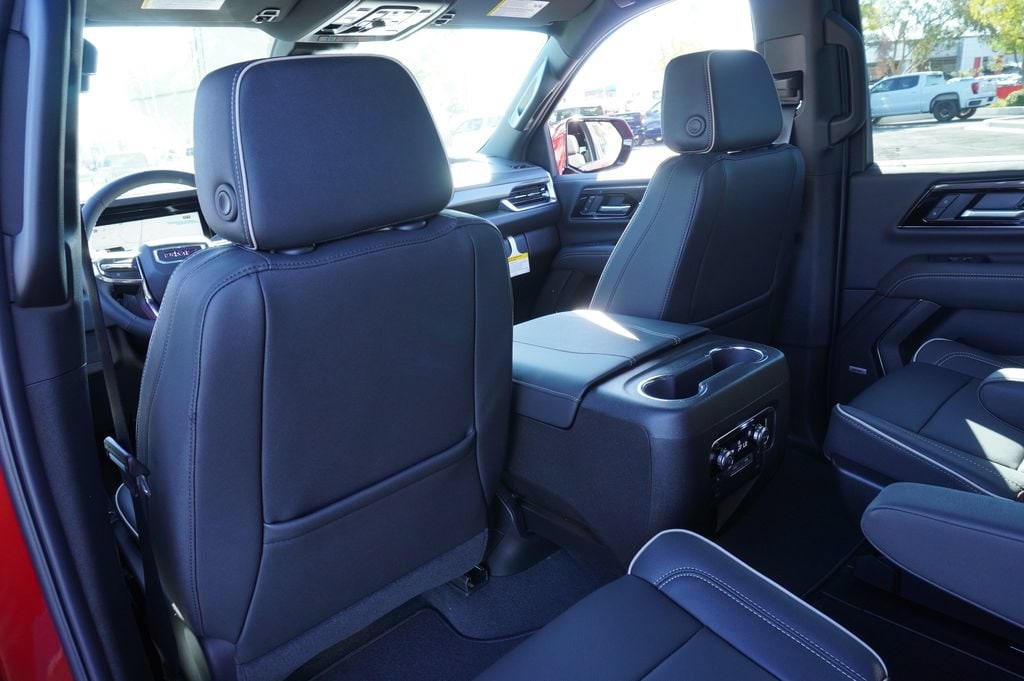 2026 GMC Yukon XL Elevation - Photo 11