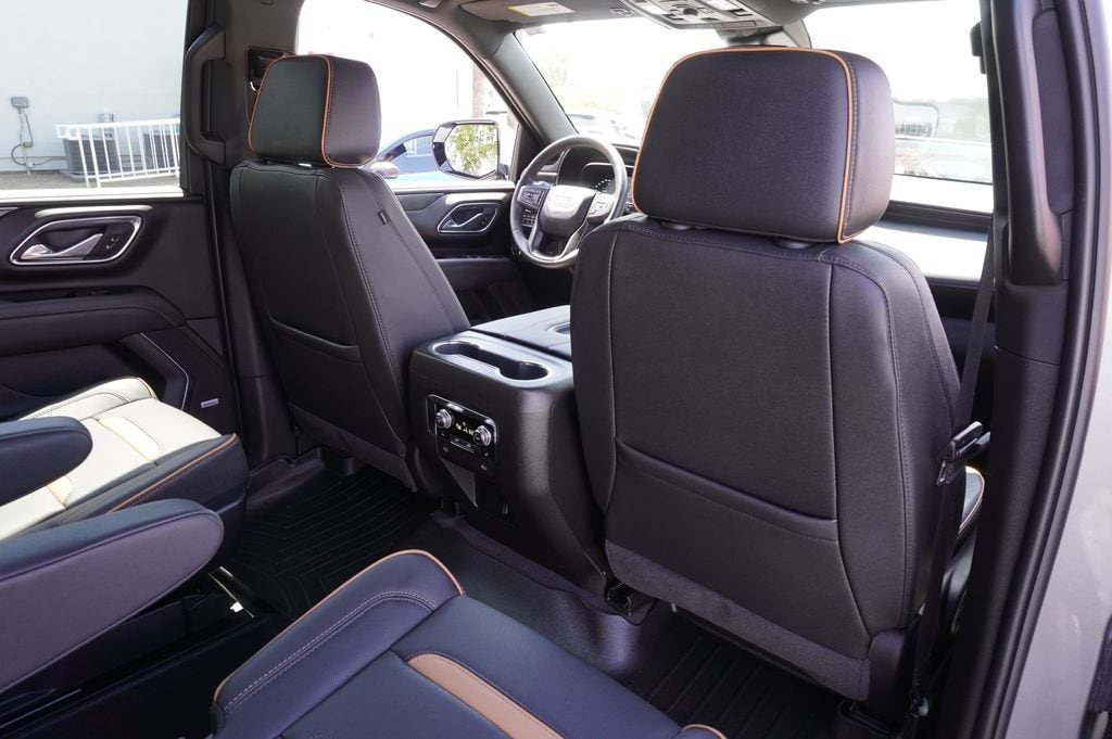 2024 GMC Yukon XL AT4 - Photo 12