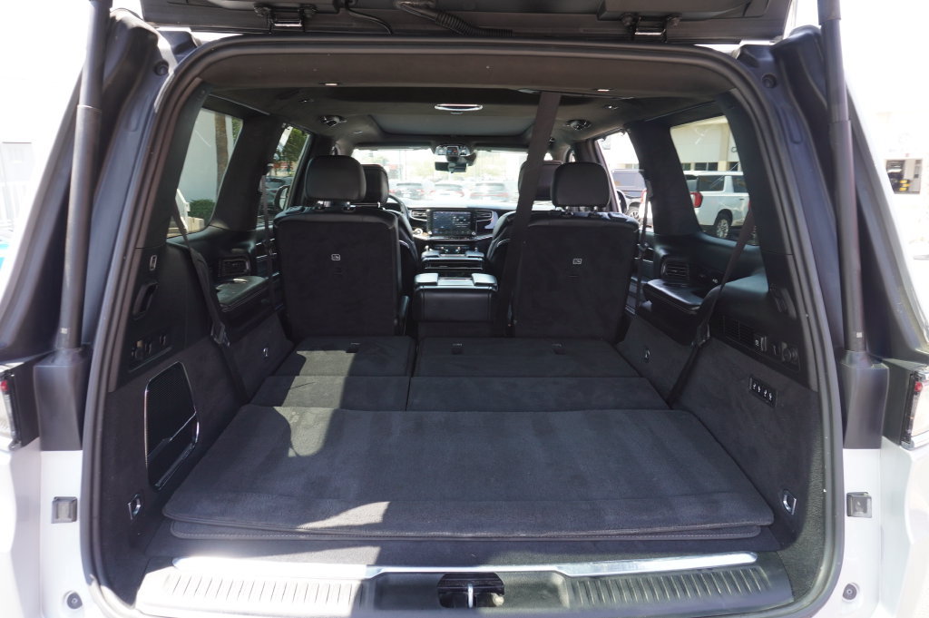 2022 Jeep Grand Wagoneer Series II - Photo 8