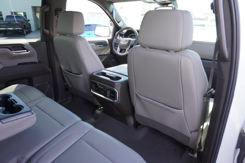 2024 GMC Sierra 1500 SLT - Photo 15