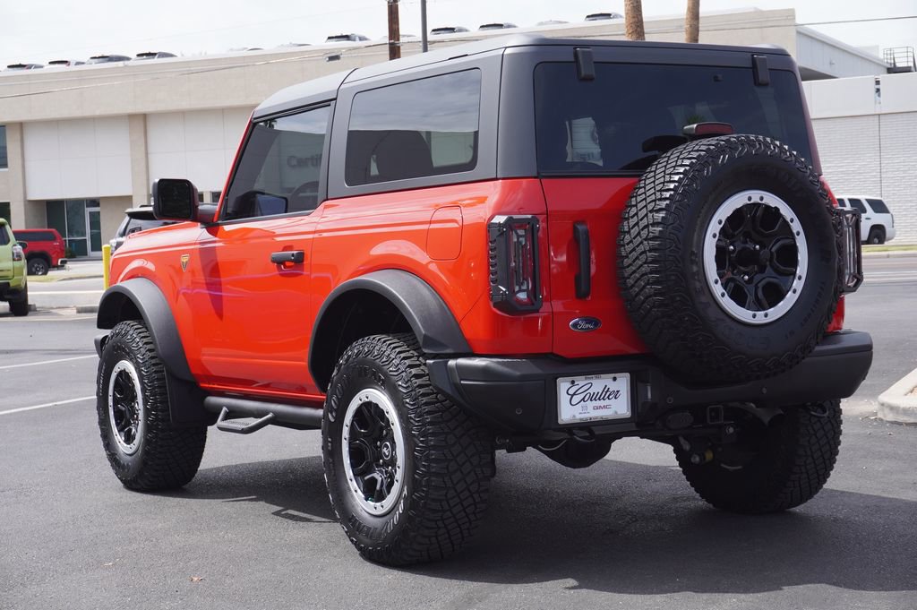 2023 Ford Bronco Badlands photo 3