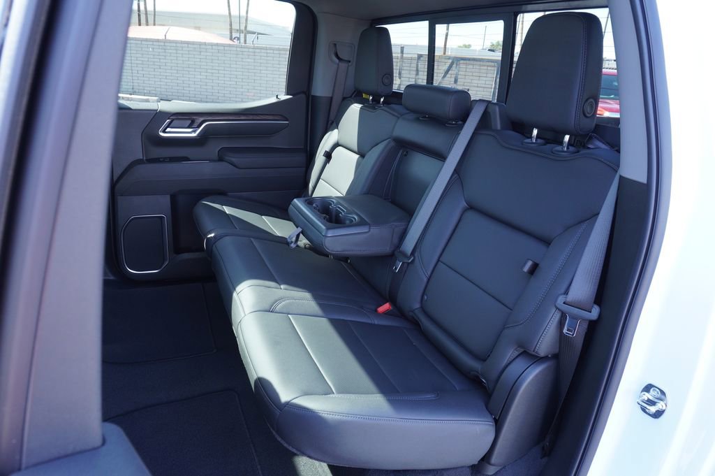 2026 GMC Sierra 1500 SLT - Photo 10