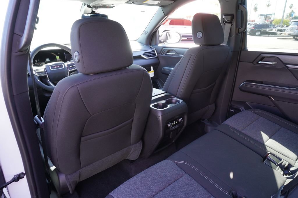 2025 GMC Acadia Elevation - Photo 11