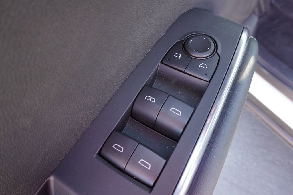 2025 GMC Acadia Elevation - Photo 16