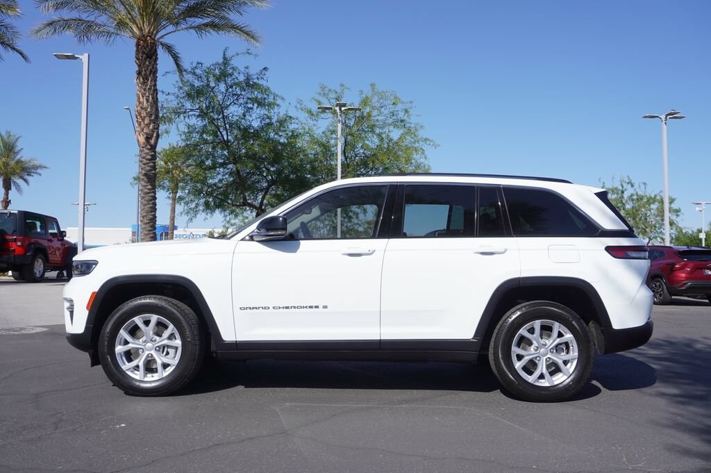 Used 2023 Jeep Grand Cherokee Limited 4x2 SUV