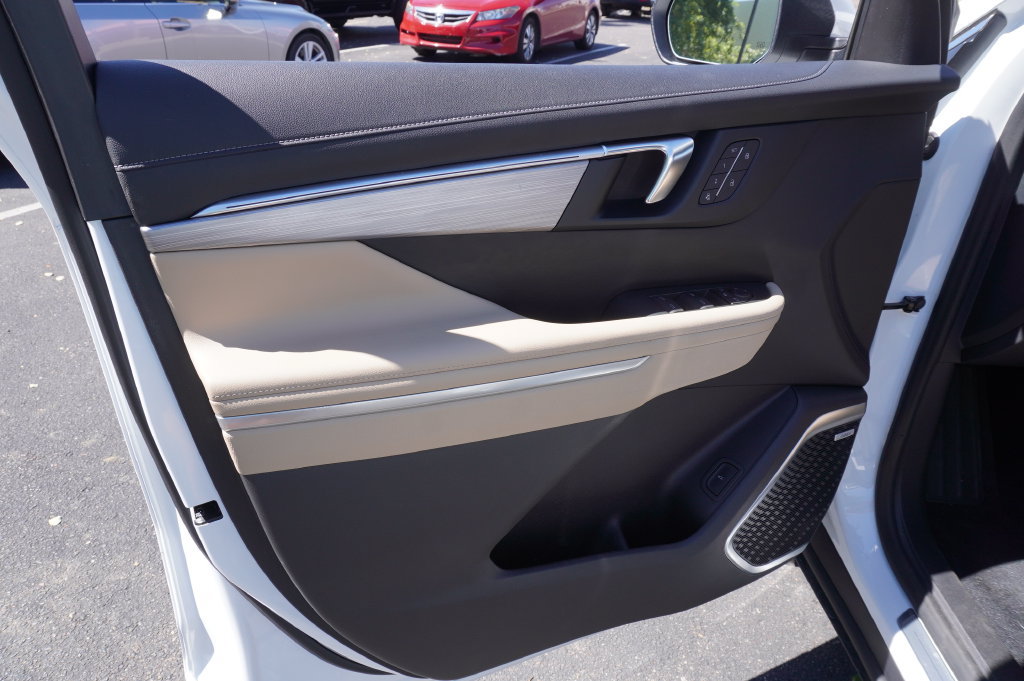 2025 Buick Enclave Preferred - Photo 16