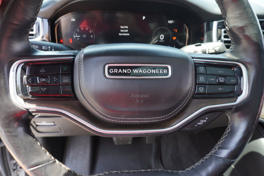 2022 Jeep Grand Wagoneer Series II - Photo 18