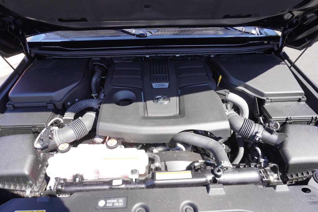 2025 Lexus GX Premium - Photo 10