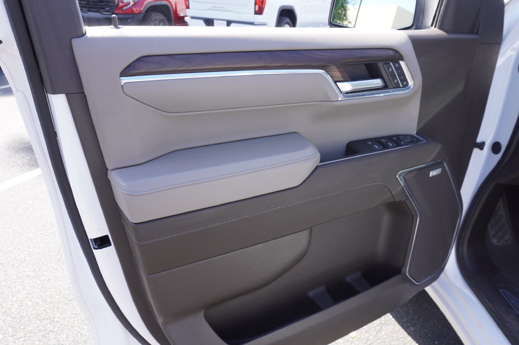 2024 GMC Sierra 1500 SLT - Photo 19