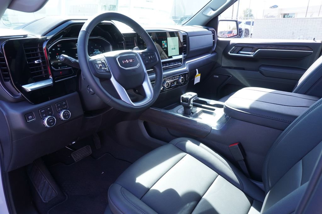 2026 GMC Sierra 1500 SLT - Photo 18