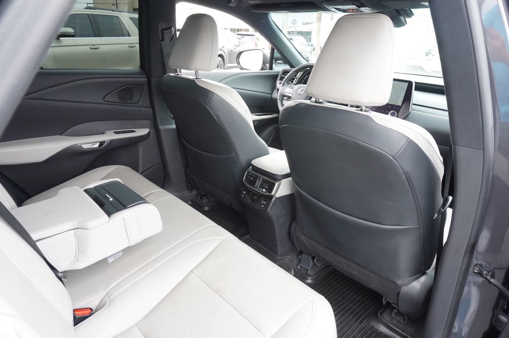 2024 Lexus RX 350 - Photo 10