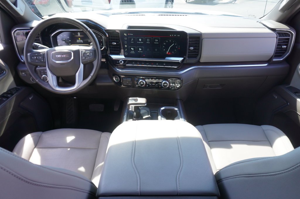 2024 GMC Sierra 1500 SLT - Photo 16