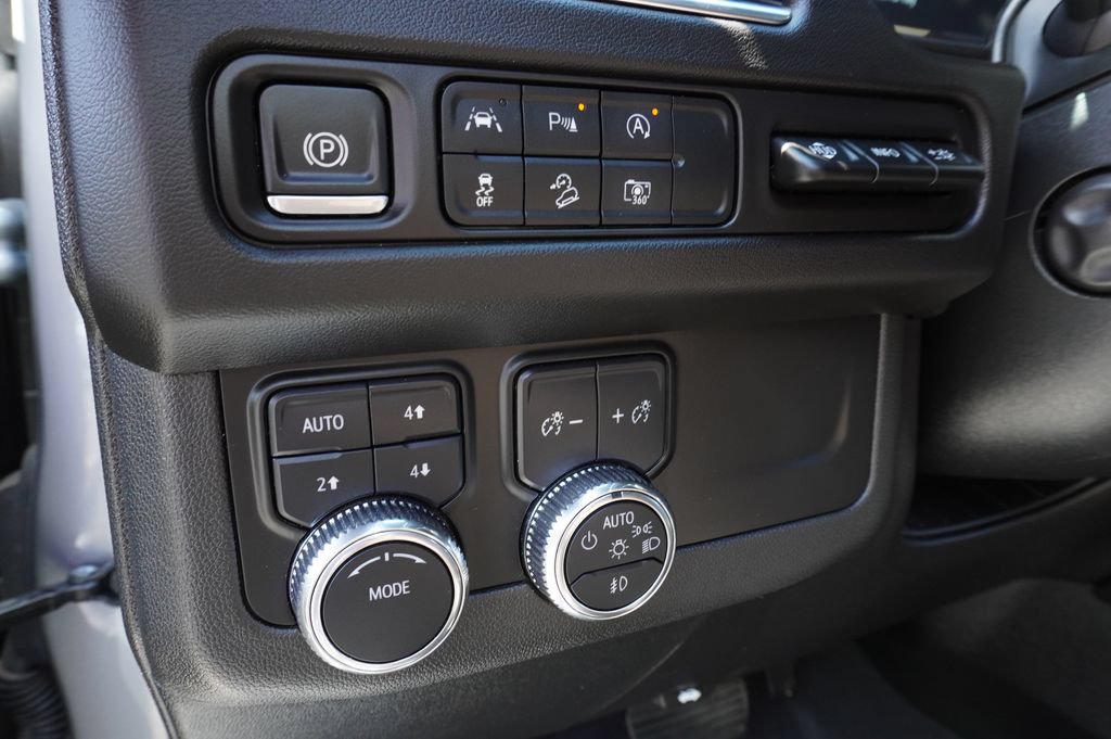 2024 GMC Yukon XL AT4 - Photo 20