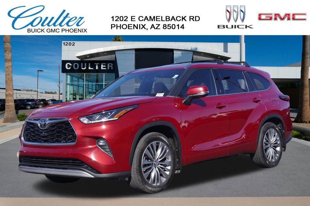 2021 Toyota Highlander Platinum's photo