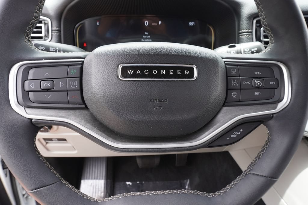 2025 Jeep Wagoneer Series I - Photo 18