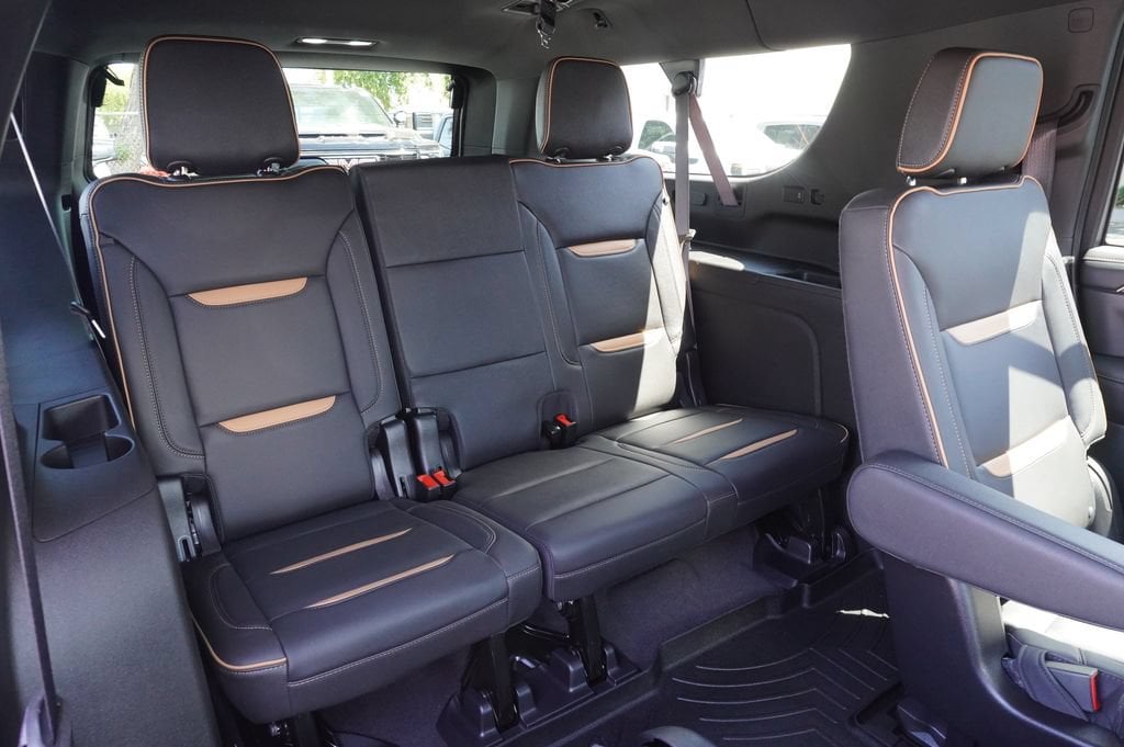 2024 GMC Yukon XL AT4 - Photo 11