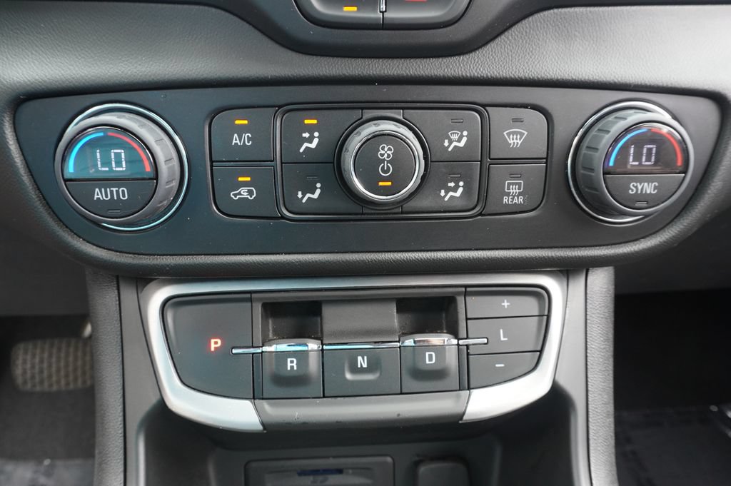 2022 GMC Terrain SLT - Photo 20