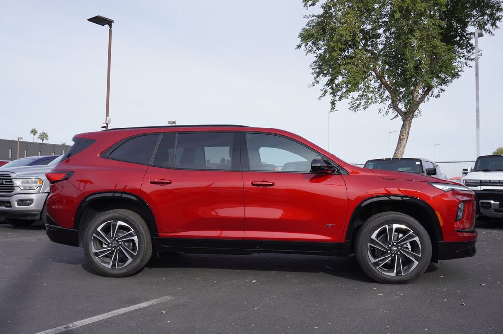 2025 Buick Enclave Sport Touring photo 2