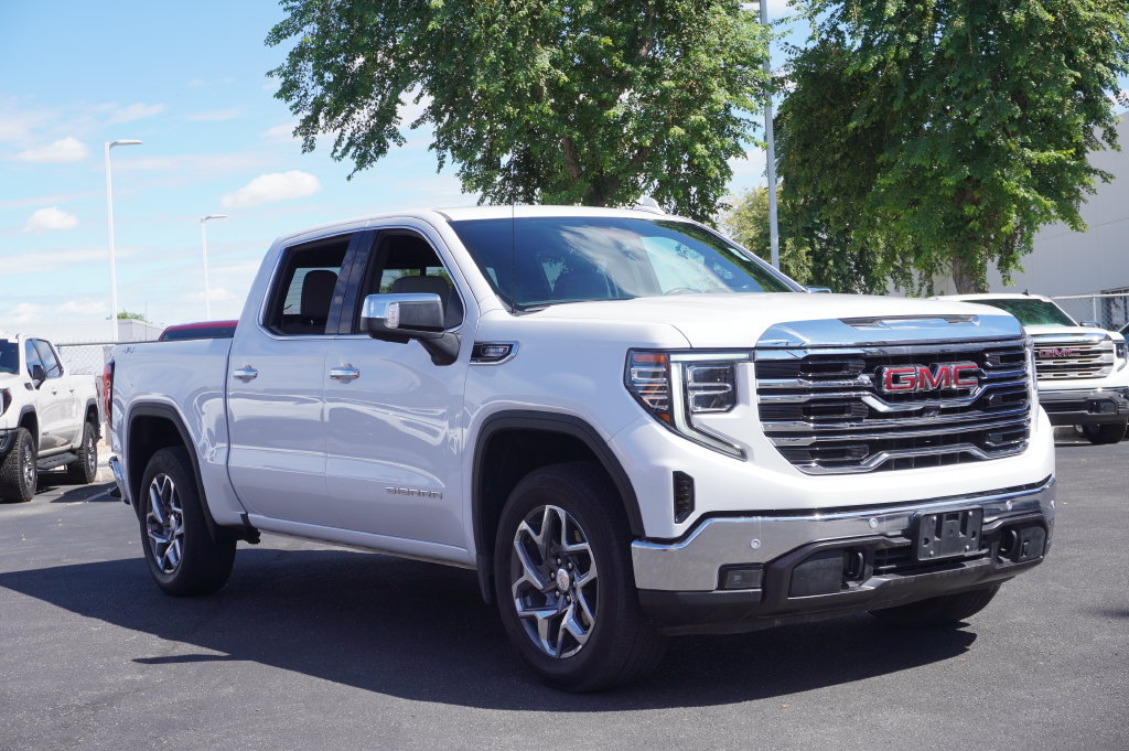2024 GMC Sierra 1500 SLT - Photo 8