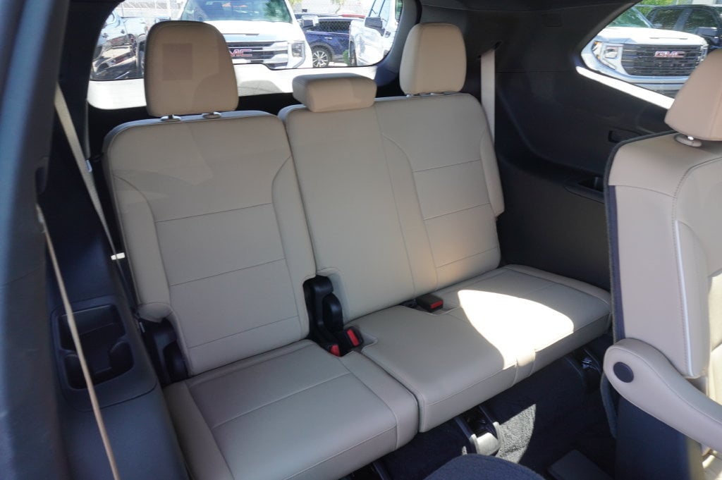 2025 Buick Enclave Preferred - Photo 11
