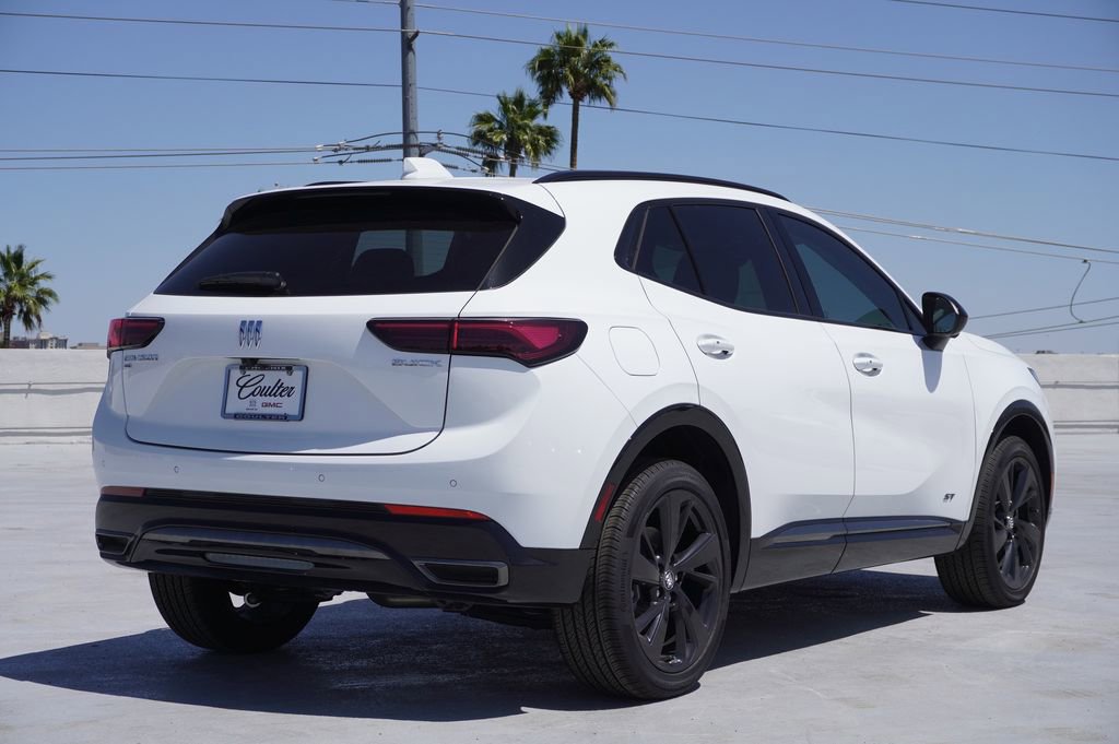 2025 Buick Envision Sport Touring photo 3