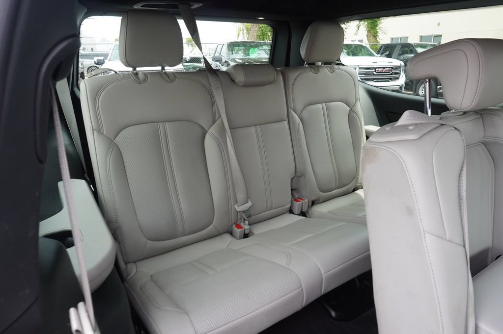 2025 Jeep Wagoneer Series I - Photo 10