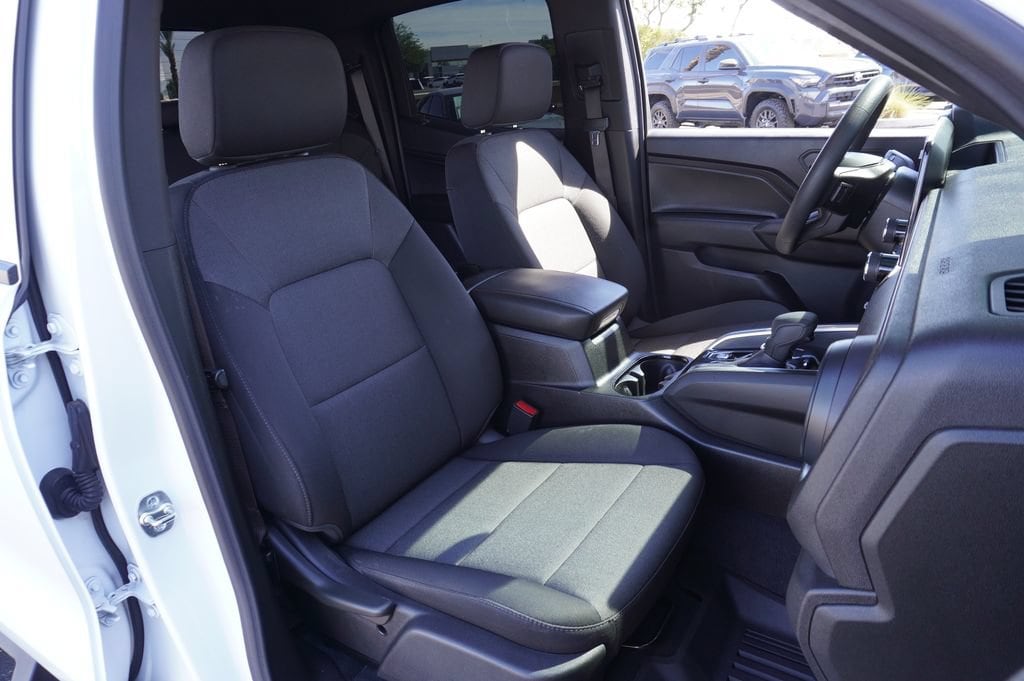 2025 Chevrolet Colorado Trail Boss - Photo 13