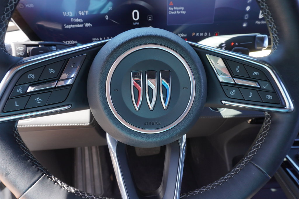 2025 Buick Enclave Preferred - Photo 19