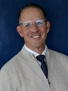 Staff member Paul Glans from d69273151296