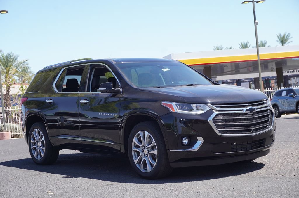 2021 Chevrolet Traverse Premier photo 3