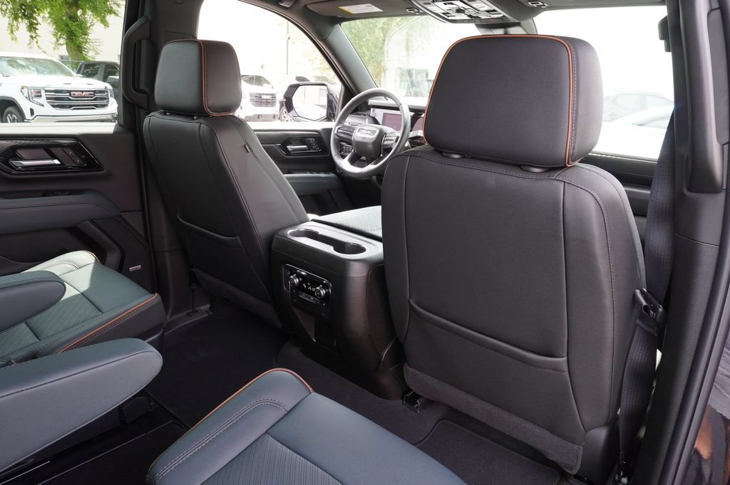 2026 GMC Yukon AT4 - Photo 11